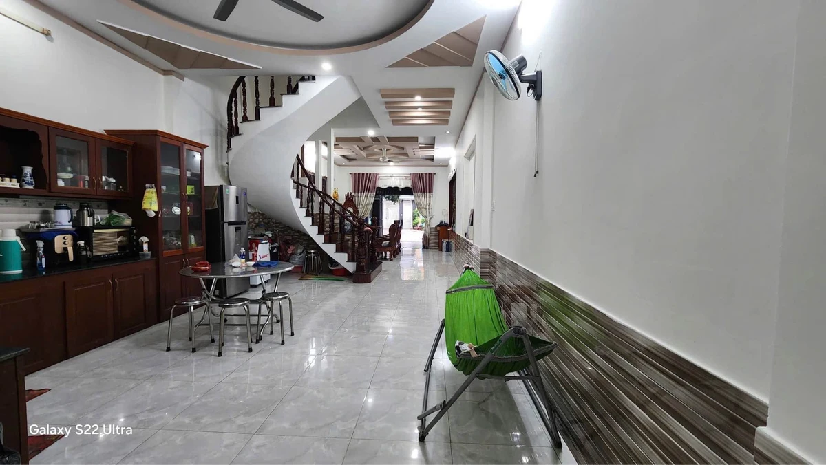 Bán nhà 3 tầng 136m² 4 phòng ngủ Dĩ An, Bình Dương - Ảnh thu nhỏ 4