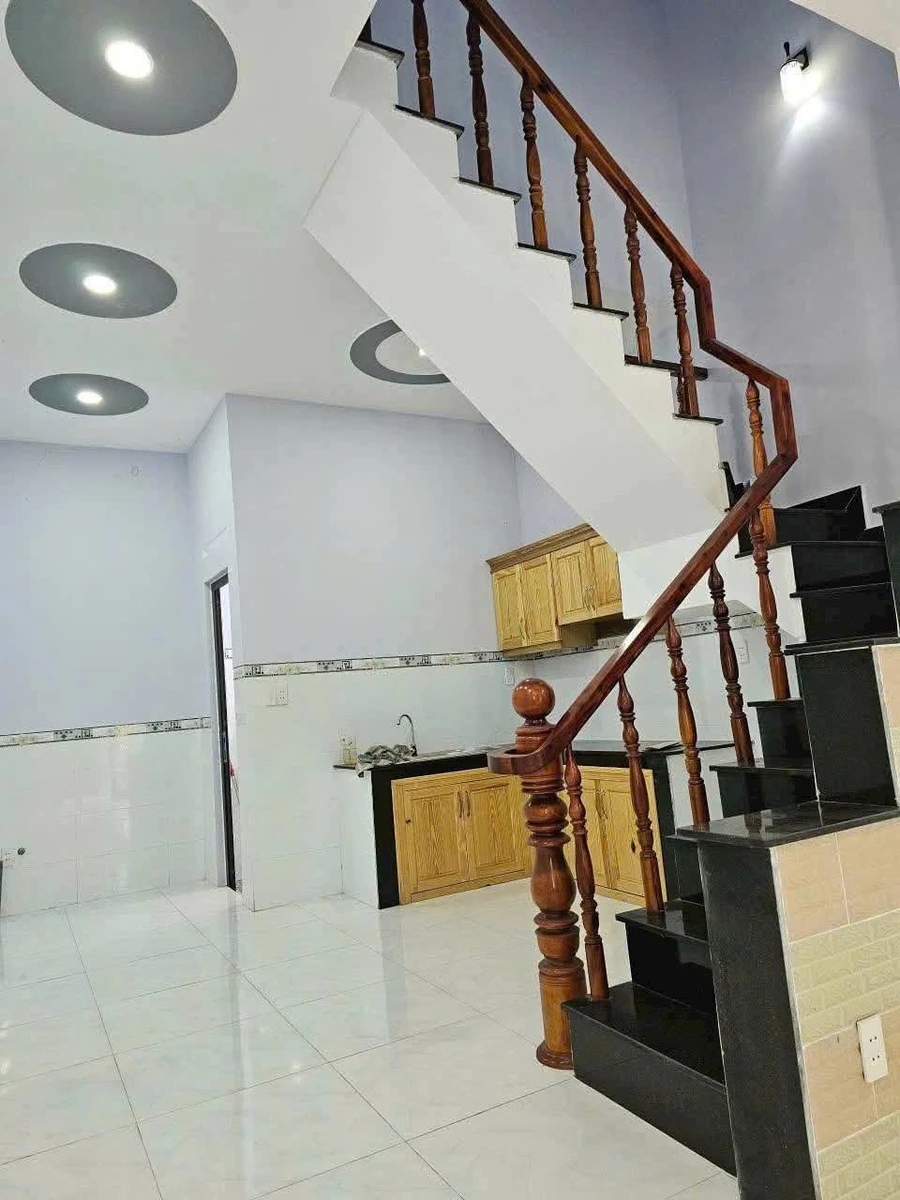 Bán nhà 1 trệt 1 lầu 48m² 850 triệu Đức Hòa - Ảnh thu nhỏ 5