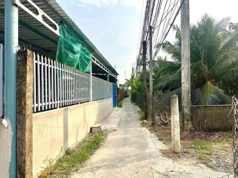 Bán đất thổ cư hẻm Lê Minh Xuân, Tân An, Tây Ninh, 6x18.7m, giá 400 triệu