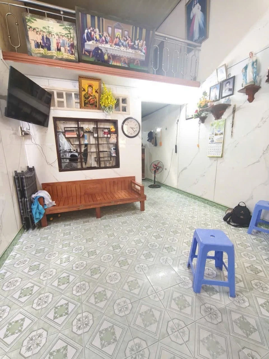 Bán nhà hẻm Ngô Mây 40m2 2 phòng ngủ giá 2 tỷ 3 - Ảnh 1