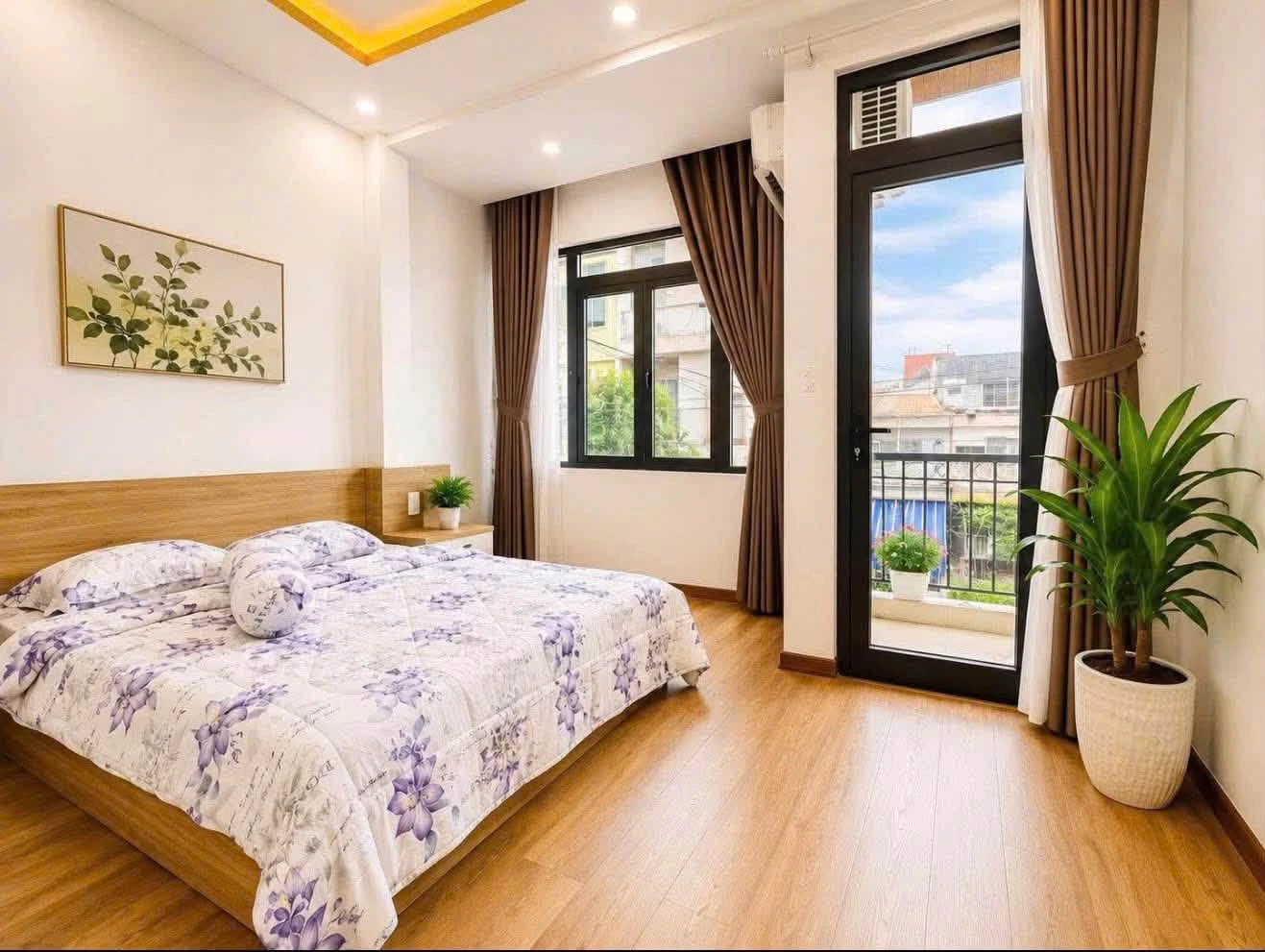 Bán nhà 3 tầng mặt tiền 60m2 Hòa Cường Hải Châu, Đà Nẵng - Ảnh 1