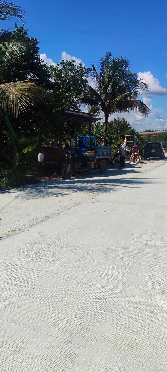 Bán 3 sào đất nhãn đẹp gần QL13 giá 700 triệu - Ảnh thu nhỏ 2