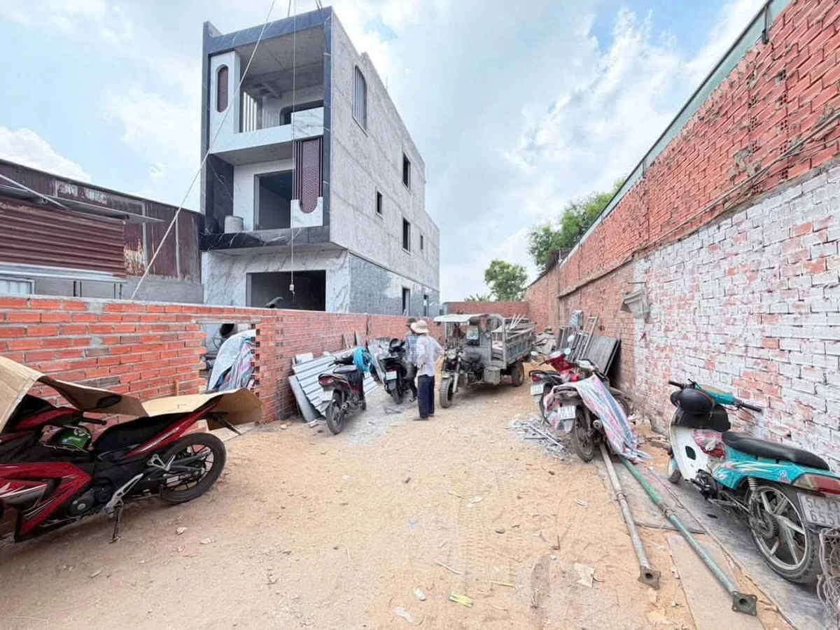 Bán đất mặt tiền kinh doanh đường Nguyễn Xiển, Quận 9, 150m2, giá 9,5 tỷ - Ảnh thu nhỏ 2