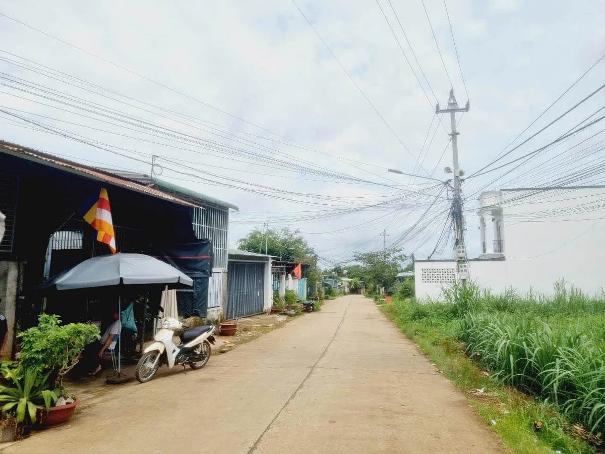Bán lô đất mặt tiền 235m² Triệu Quang Phục, Buôn Ma Thuột - Ảnh 1