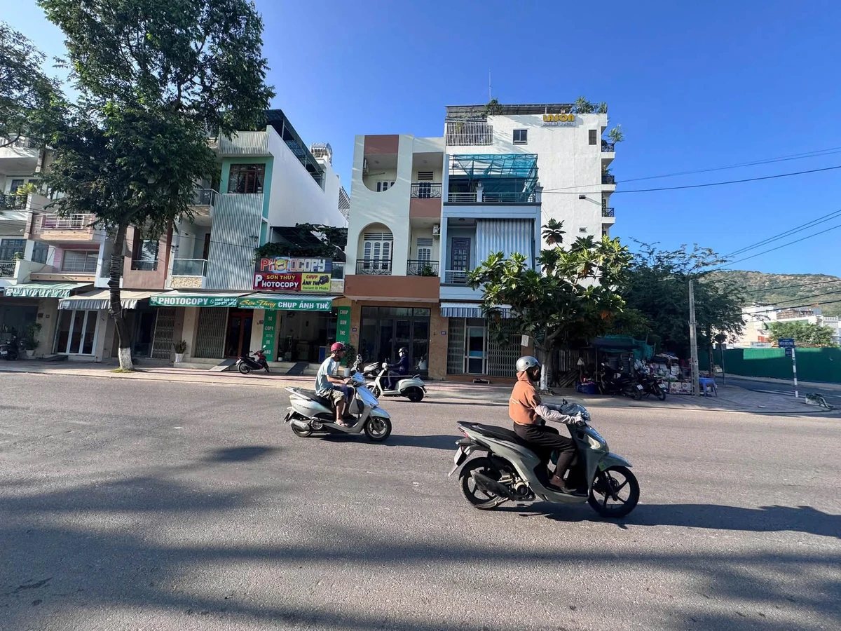 Bán nhà 3 tầng mặt tiền Điện Biên Phủ 67,5m² Nha Trang - Ảnh thu nhỏ 2