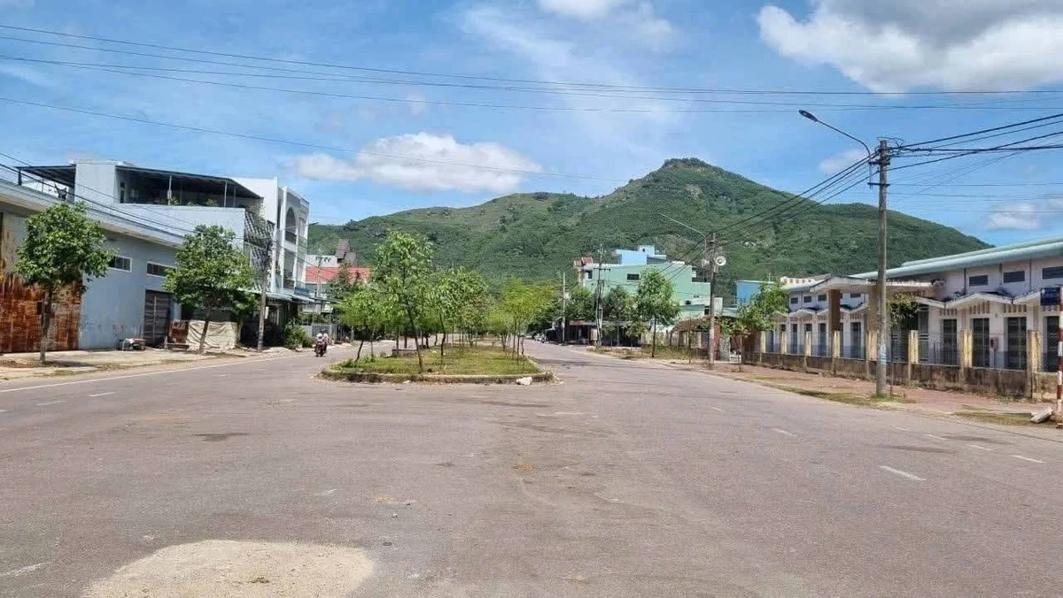 Bán đất mặt tiền Nguyễn Phăng 70m2, gần chợ KV7 - Ảnh 1