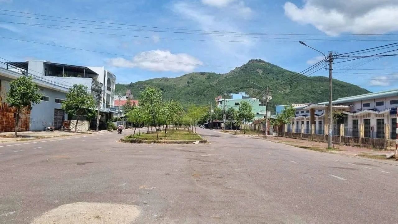 Bán đất mặt tiền Nguyễn Phăng 70m2, gần chợ KV7 - Ảnh 1