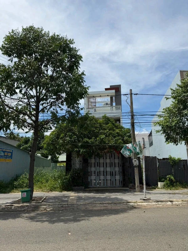 Bán nhà Nguyễn Văn Hương, Bà Rịa, 4 phòng, 109m2, 5.4 tỷ