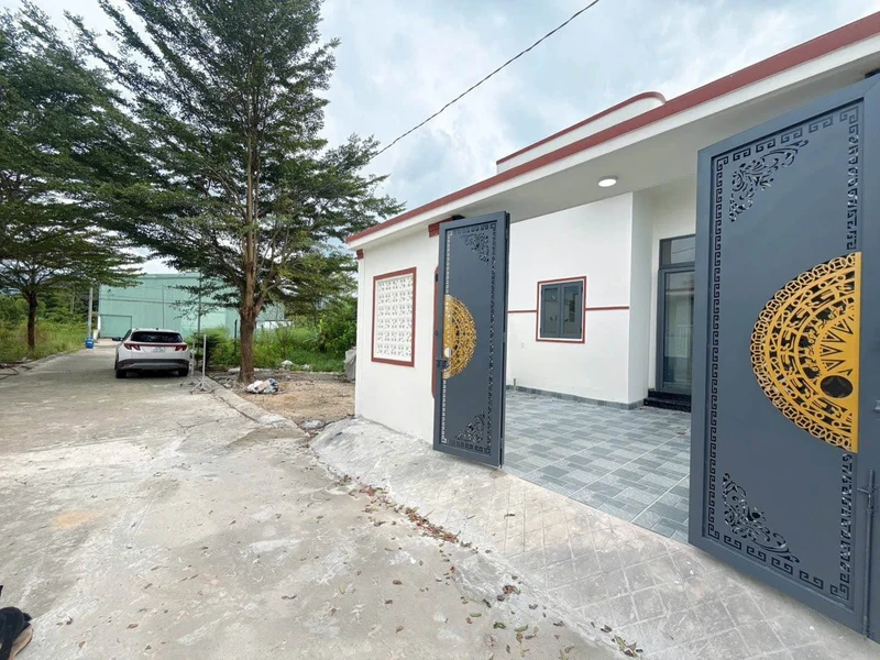 Bán nhà 2PN 90m2 Tân Định Bến Cát 1,75 tỷ
