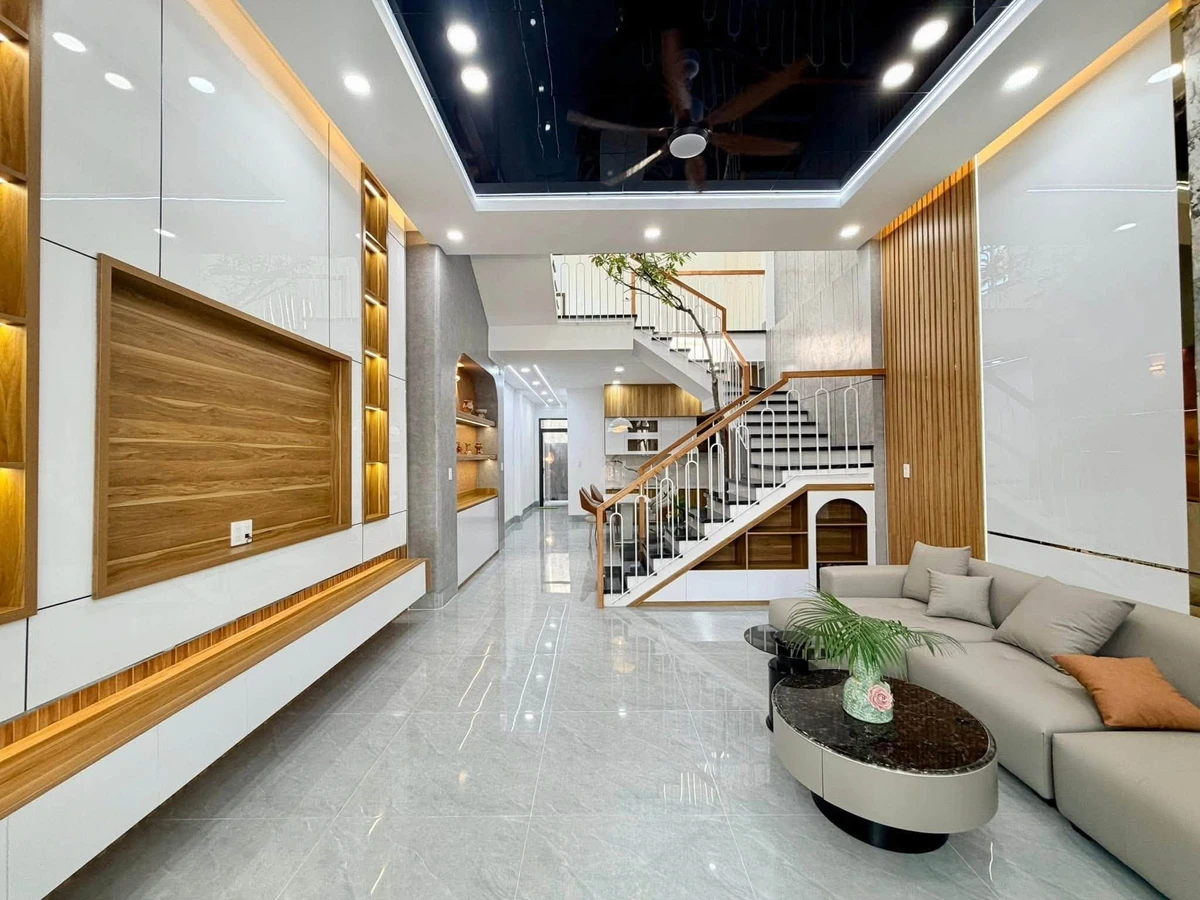 Bán nhà lầu 100m2 sổ riêng gần cây xăng Đức Hưng 1,69 tỷ - Ảnh thu nhỏ 3