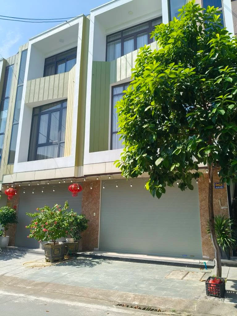 Bán nhà 3 tầng 100m² Ca Văn Thỉnh, Bình Tân, 4 tỷ - Ảnh 1