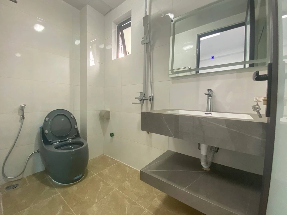 Bán nhà 3,5 tầng 55m² Ngõ Cao Xanh Bình Chánh - Ảnh thu nhỏ 3
