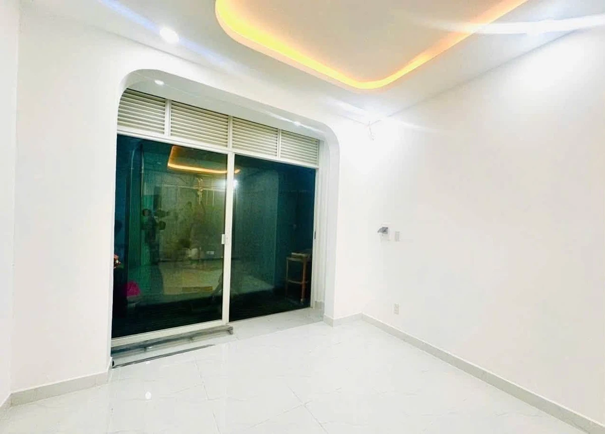 Bán nhà 2 tầng 40m² Linh Chiểu Thủ Đức, 2PN, sổ hồng riêng - Ảnh thu nhỏ 3