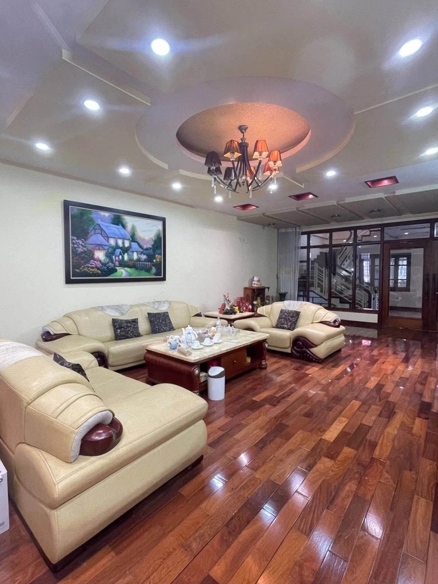 Nhà mặt phố Đình Đông 200m², 5 tầng, mặt tiền 5.7m, 1 tỷ - Ảnh thu nhỏ 3