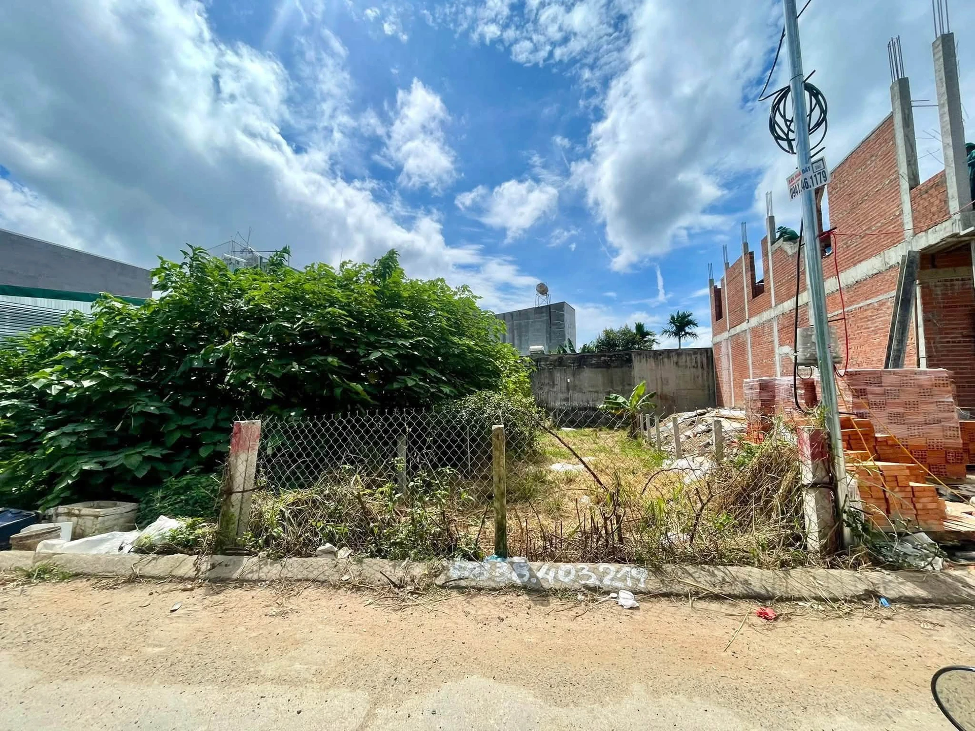 Bán đất mặt tiền Lê Minh Xuân Đắk Lắk 111.5m2 giá 3.6 tỷ - Ảnh 1