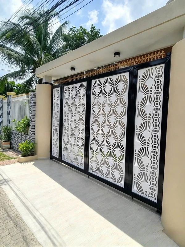 Bán nhà mới hoàn thiện 100m2 full nội thất, 2PN, giá 1,65 tỷ tại Phú Tân, Bến Tre
