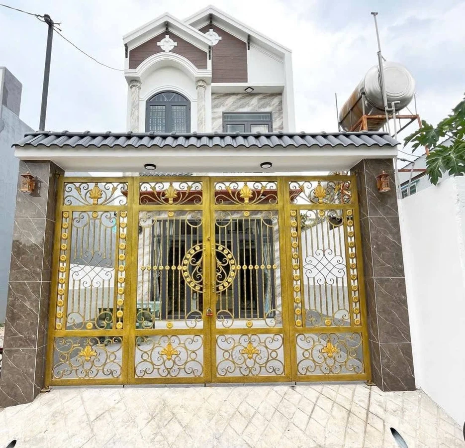 Bán nhà 4PN, 185m2, full nội thất gần chợ Mỹ Hạnh Nam - Ảnh 1