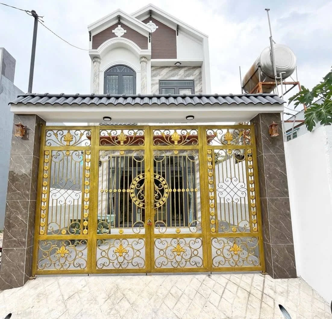 Bán nhà 4PN, 185m2, full nội thất gần chợ Mỹ Hạnh Nam - Ảnh 1
