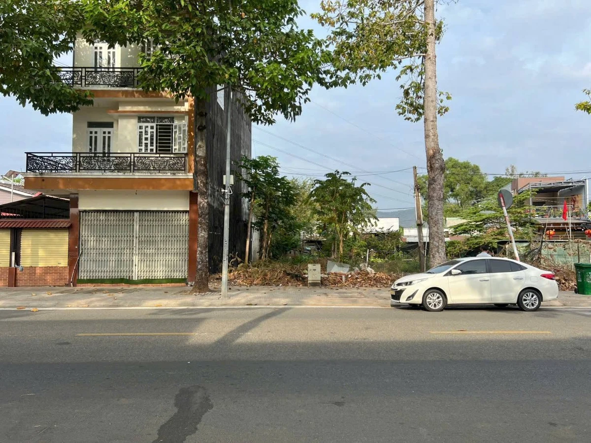 Bán đất mặt tiền kinh doanh đường 27/4, Phước Hưng, Bà Rịa, 5x22m giá 2,87 tỷ - Ảnh thu nhỏ 2