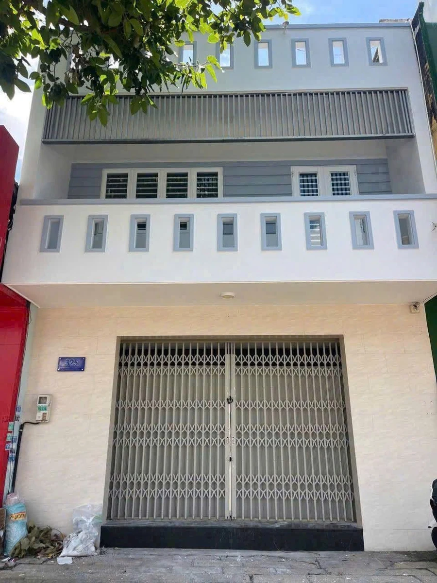 Bán nhà 1 trệt 1 lầu mặt tiền 125m2 Bà Rịa - Ảnh 1