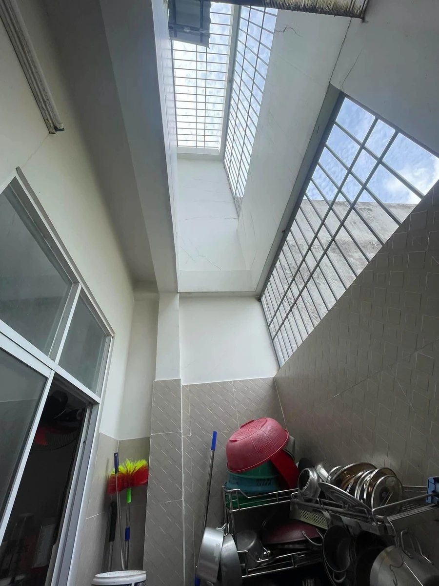 Bán nhà 1 trệt 2 lầu mặt tiền 255m² Phan Thiết, Bình Thuận, 3.5 tỷ - Ảnh thu nhỏ 3