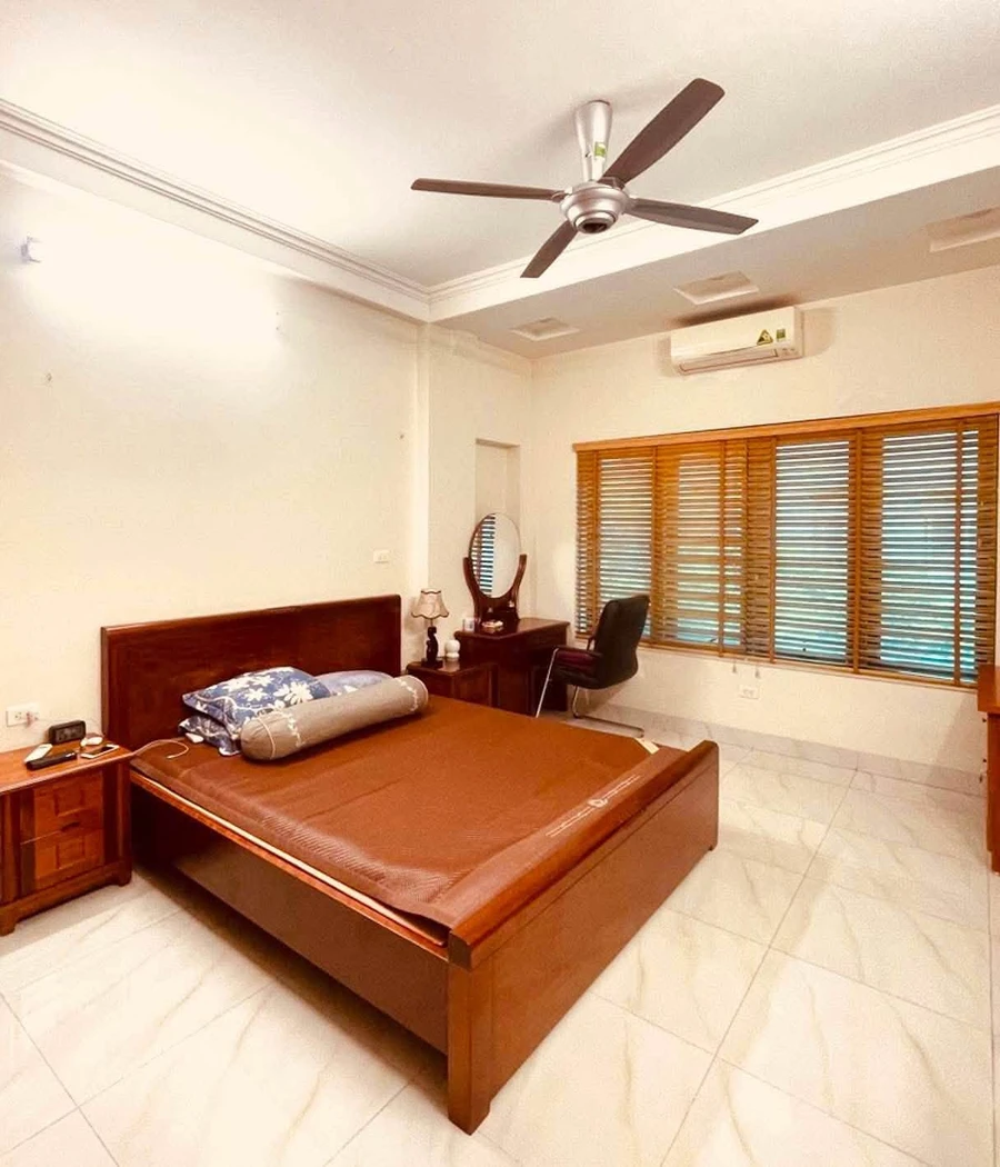 Bán nhà Trần Nguyên Hãn, ô tô đỗ cửa, 65m², 3.9 tỷ - Ảnh thu nhỏ 3