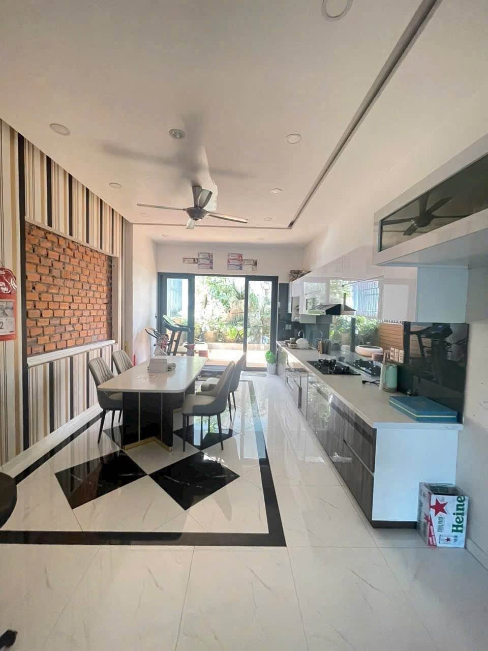 Bán nhà 1 trệt 2 lầu mặt tiền Võ Văn Kiệt 350m2, Phan Thiết - Ảnh thu nhỏ 3