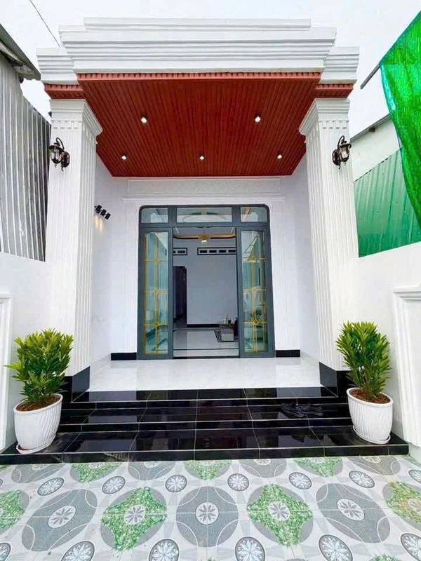 Bán nhà cấp 4 tân cổ điển 112m² Long Hoa, Tây Ninh 1 tỷ 290