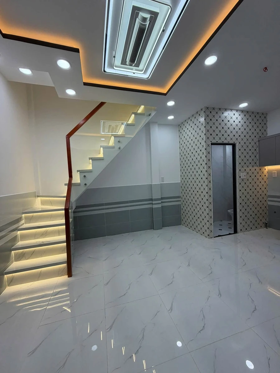 Bán nhà hẻm Lâm Văn Bền 21m², 2PN, Quận 7 - Ảnh thu nhỏ 3