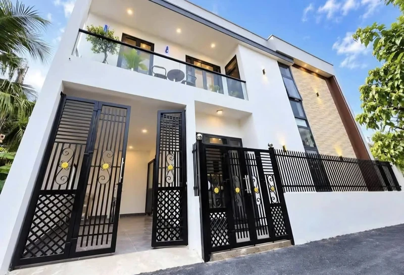 Bán nhà 2 tầng căn góc 2 mặt tiền 65m2 full nội thất tại Diên Sơn, Diên Khánh, Khánh Hòa