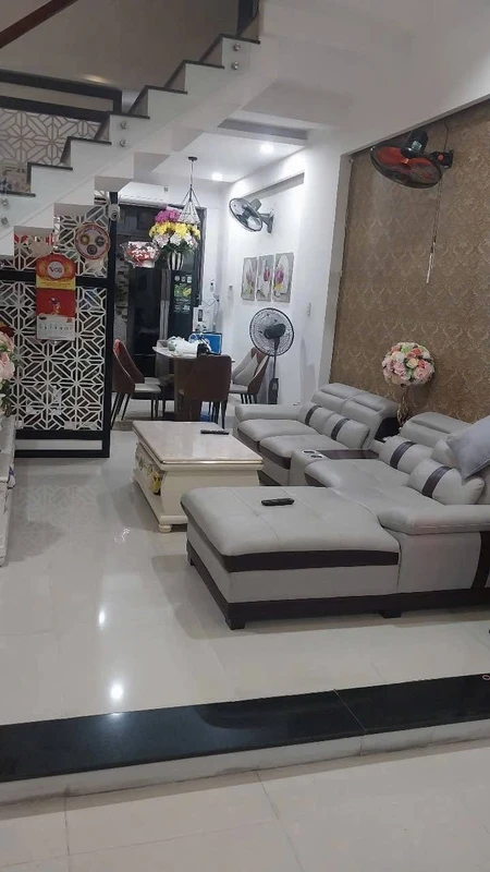 Bán nhà 1 trệt 2 lầu 60m2 Nguyễn Hội, Vũng Tàu
