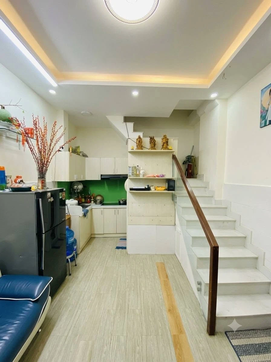 Bán nhà hẻm thông 4 tầng 18,5m2 3PN đường Vĩnh Viễn, Quận 10 giá 4,6 tỷ - Ảnh 1