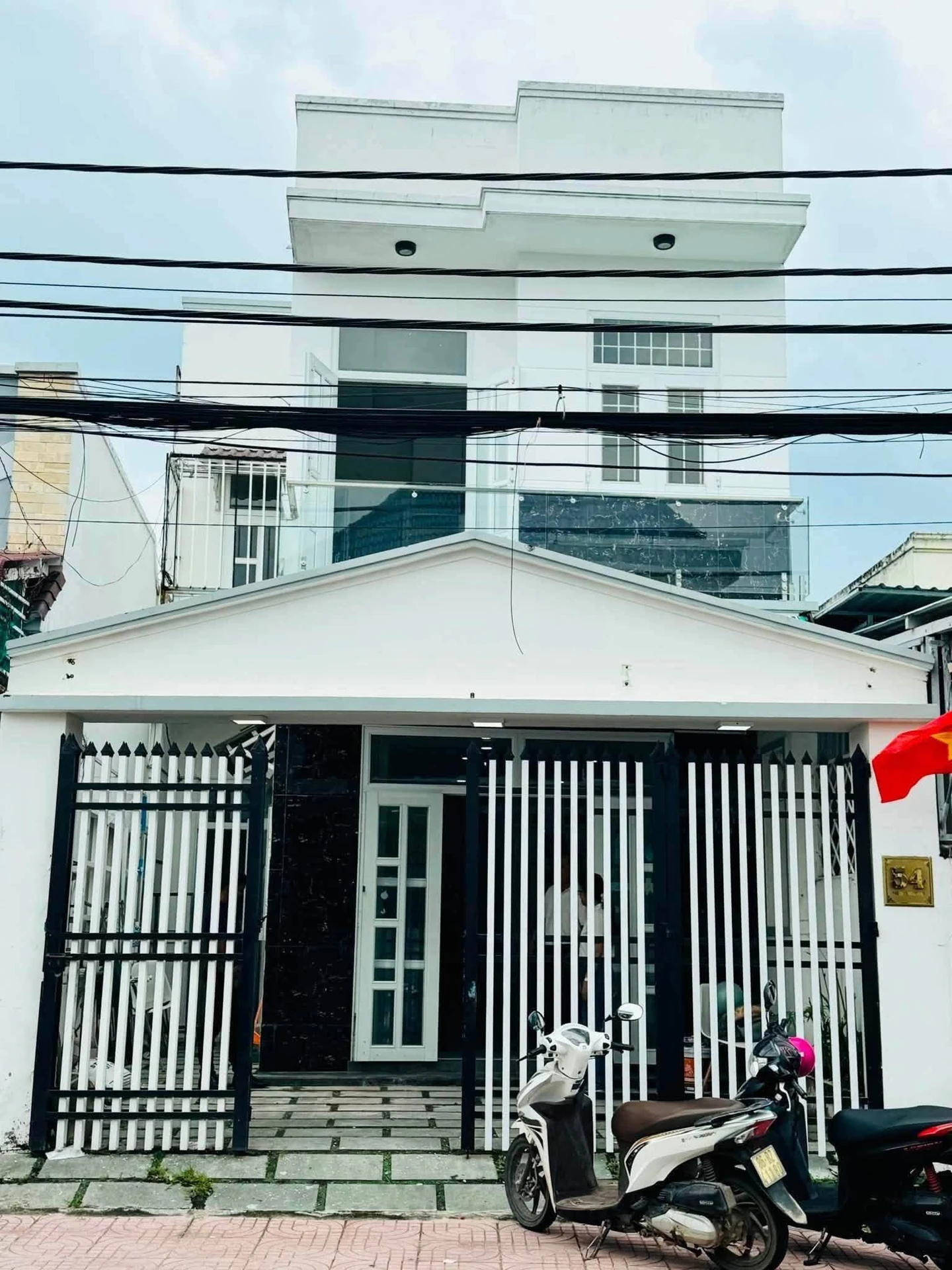 Bán nhà lầu mặt tiền đường Hiền Vương, 73m2, 2PN, giá 3,5 tỷ, Thanh Hải, Phan Thiết - Ảnh 1