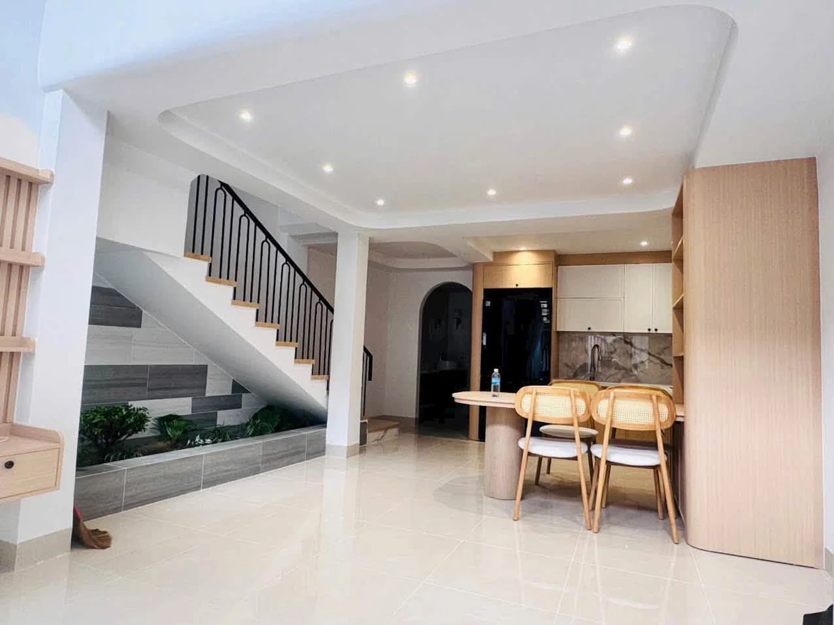 Bán nhà 3 tầng 4PN 66m2 Nha Trang 5 tỷ 5 - Ảnh thu nhỏ 3