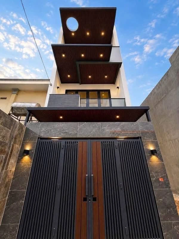 Bán nhà mặt tiền 5x20m 3 phòng ngủ đường Bàu Trâm, Phường Long Khánh, Đồng Nai giá 2,3 tỷ 02626