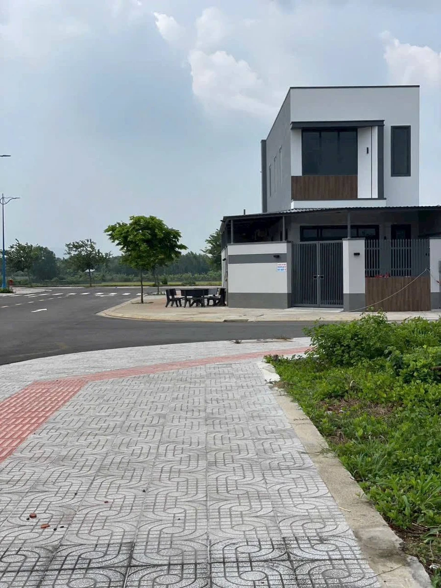 Bán đất lô góc 2 mặt tiền 135m2 khu TĐC Hòa Long, TP. Bà Rịa, giá 2,95 tỷ - Ảnh thu nhỏ 2