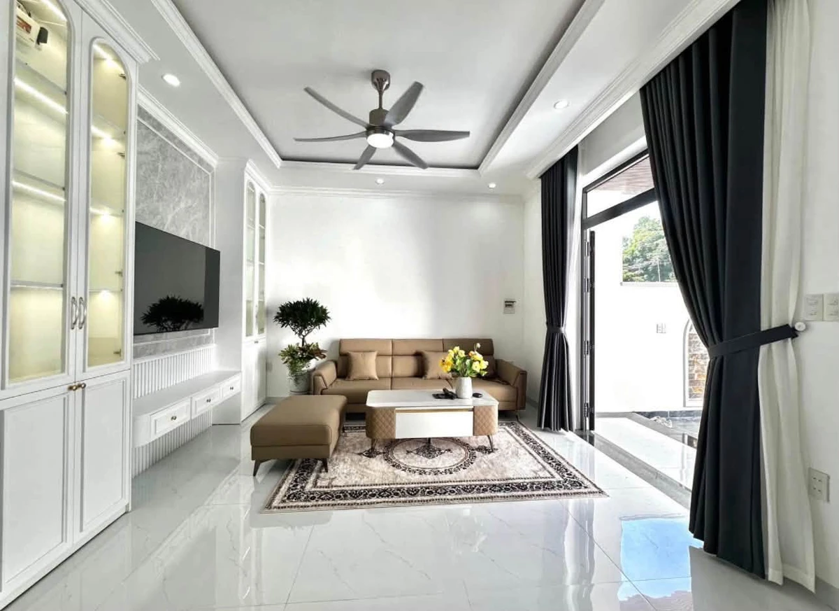 Nhà 3 tầng tân cổ điển 192m² Lê Ngô Cát, Huế - Ảnh thu nhỏ 2
