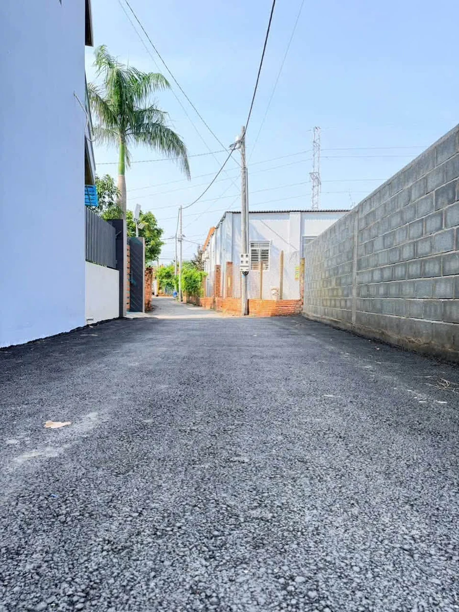 Bán nhà 1 trệt 1 lầu Bửu Hòa 75m² 2.8 tỷ - Ảnh thu nhỏ 2