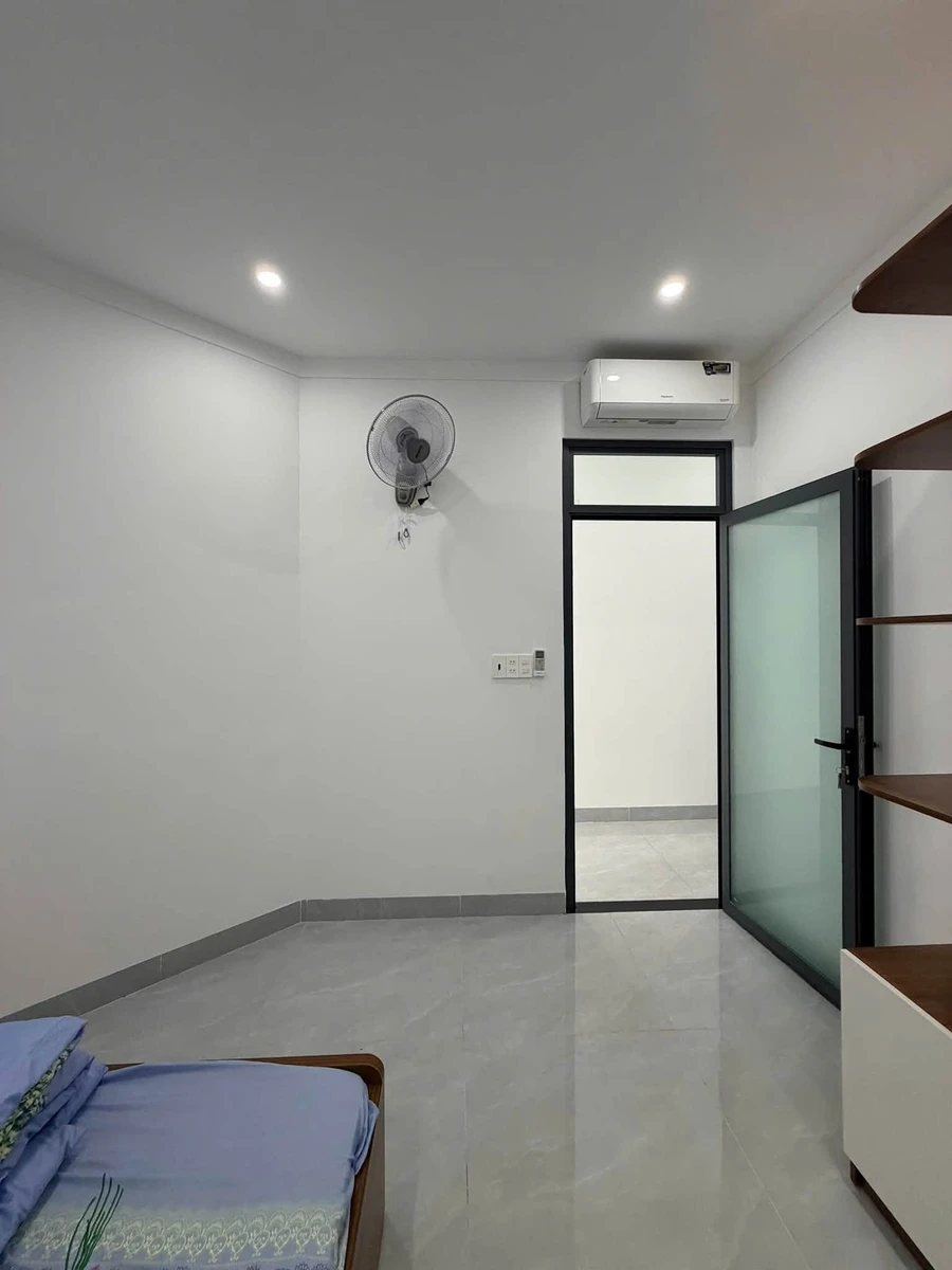 Nhà bán 3PN 170m² mặt tiền Nam Quốc Cang Quận 1 - Ảnh thu nhỏ 4