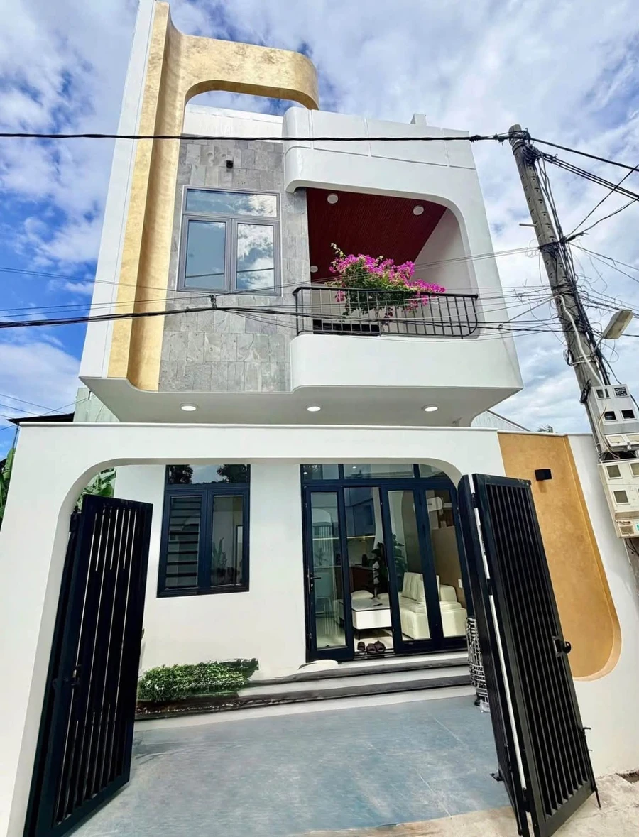 Bán nhà 3 phòng ngủ full nội thất 122m² 2,98 tỷ Lại Thế - Ảnh 1