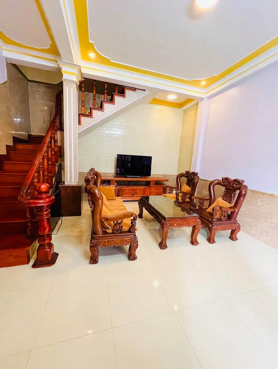 Bán nhà sổ riêng 130m2, 3 phòng ngủ đường Lê Hồng Phong, Phường 4, Đà Lạt giá 5,5 tỷ - Ảnh thu nhỏ 3