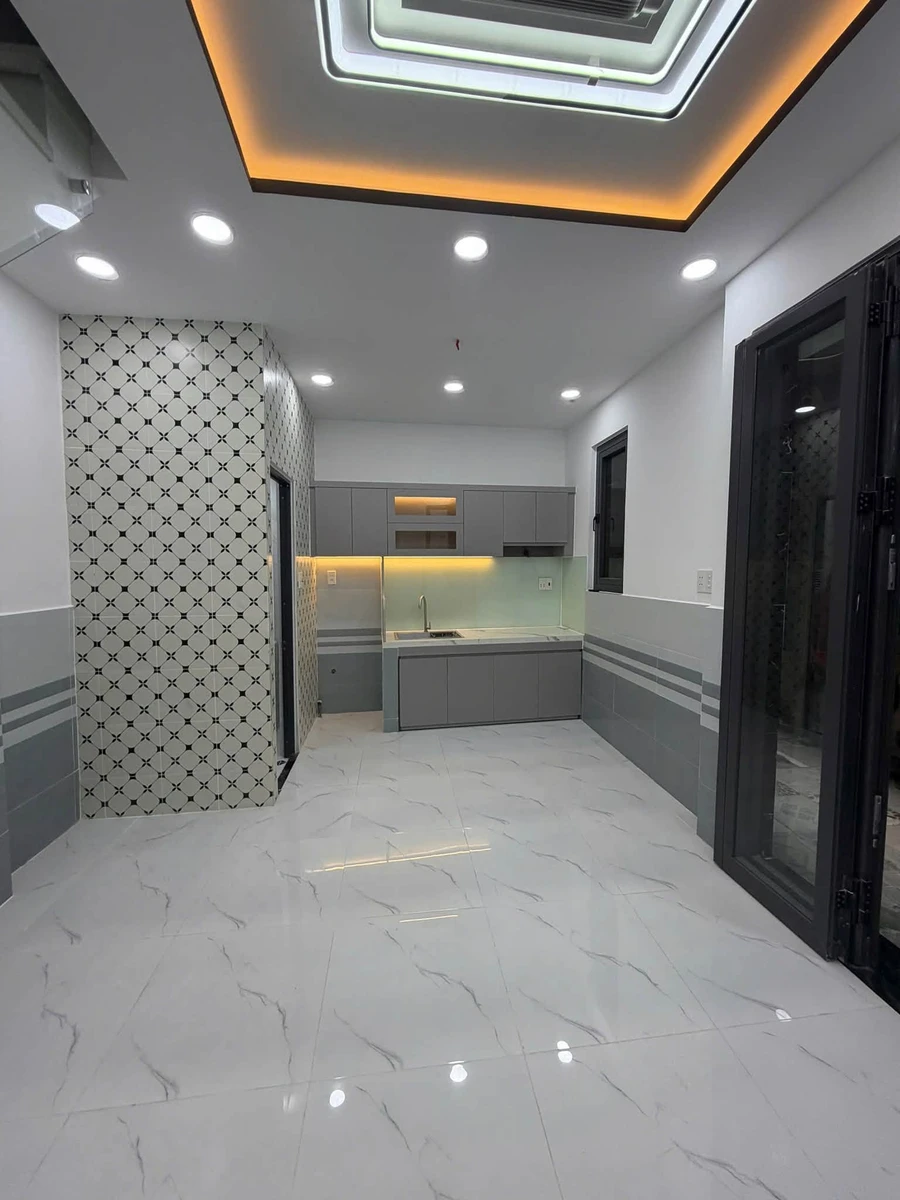 Bán nhà hẻm Lâm Văn Bền 21m², 2PN, Quận 7 - Ảnh thu nhỏ 2