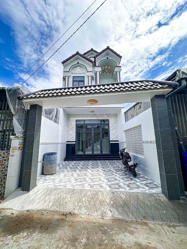 Bán nhà lầu 2 mặt tiền 85m2 Cái Răng Cần Thơ 2,79 tỷ