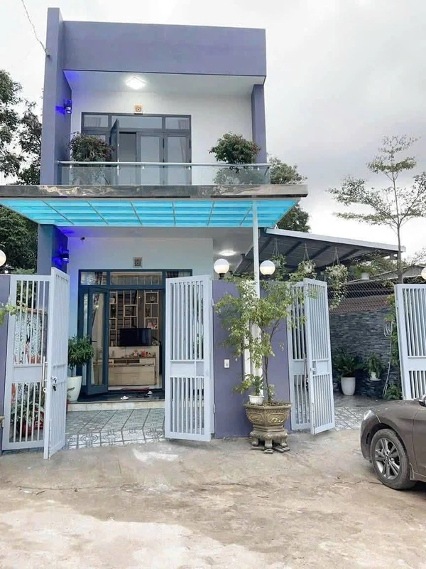 Bán nhà 2 tầng 118m2 đường Hoài Thanh, phường Thủy Xuân, TP Huế, full nội thất