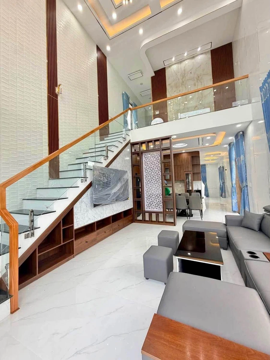 Nhà bán Long Hải 100m² 3 phòng ngủ 4 tỷ 300 - Ảnh 1