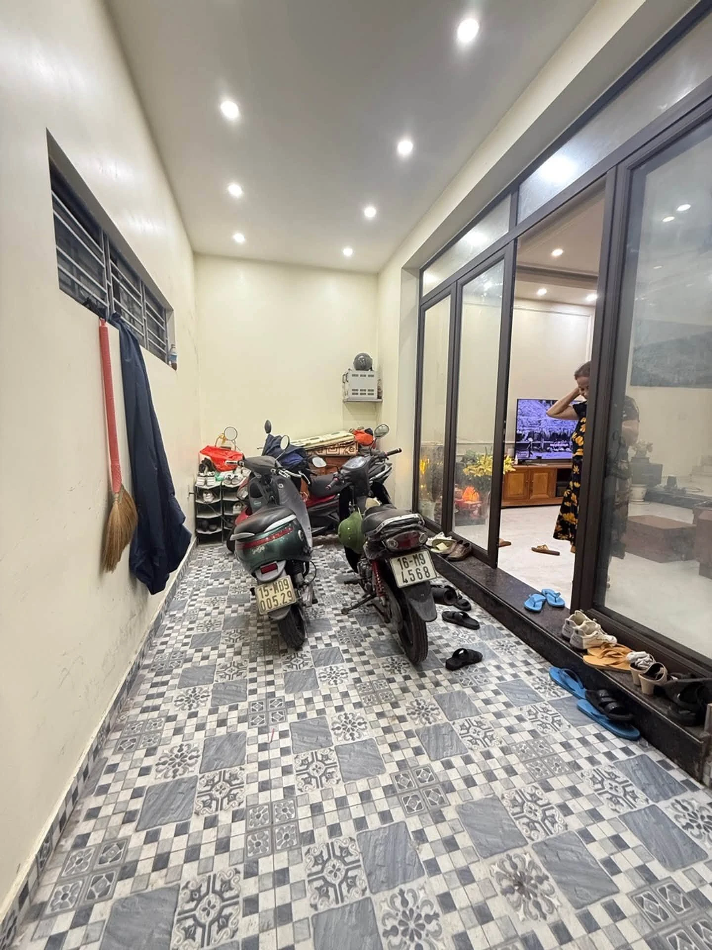 Bán nhà phố 3 tầng 73m2 Vĩnh Lưu Hải Phòng 4 tỷ - Ảnh 1