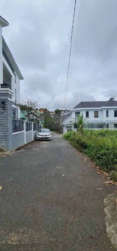 Bán lô đất mặt tiền Đà Lạt 233m² 9,5 tỷ