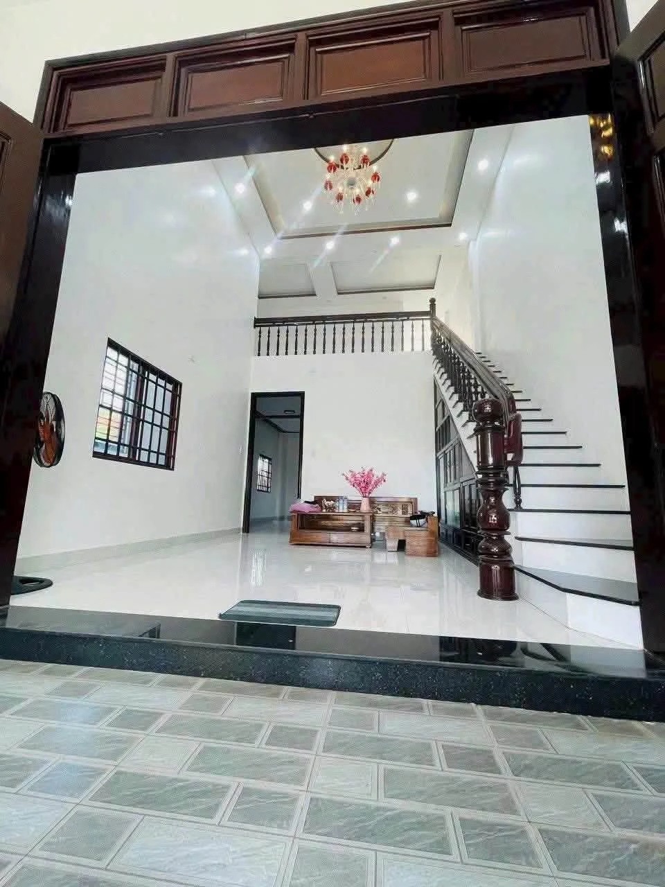 Bán nhà mặt tiền Trần Anh Tông 3PN 101.5m2 Quảng Ngãi - Ảnh 1