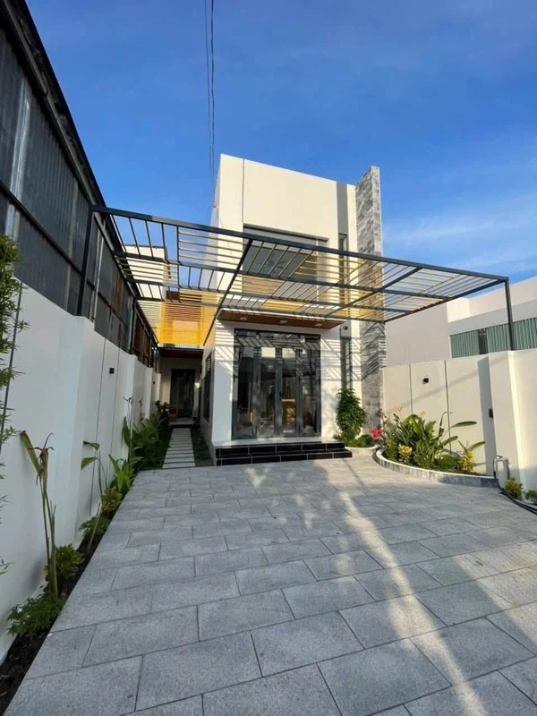 Bán nhà 1 trệt 1 lửng 174m² gần Trường Chuyên Hoàng Lê Kha, Tây Ninh