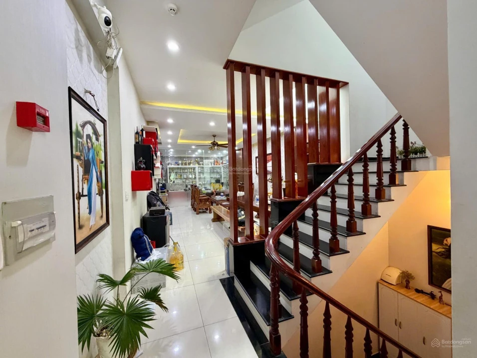 Bán nhà mặt tiền Thống Nhất Mới, khu đất vàng trung tâm Vũng Tàu, 1 trệt 3 lầu, DT 90,7m2 - Ảnh thu nhỏ 5